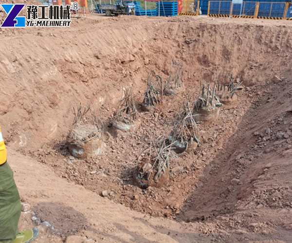 Concrete Pile Breaker Working