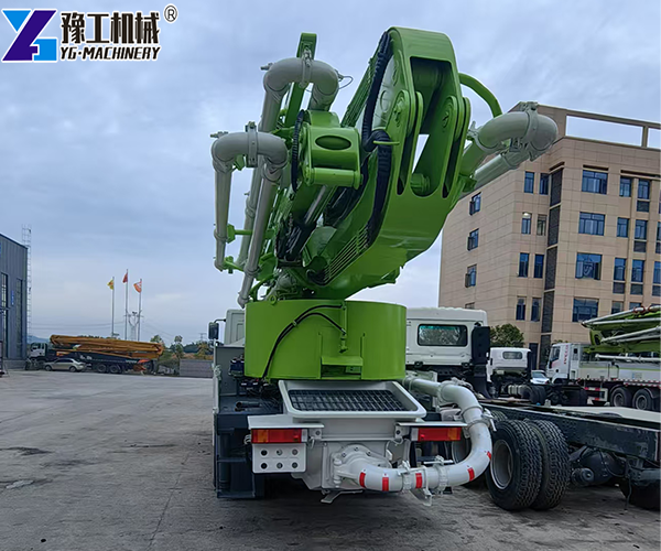 Concrete Pump Truck With Boom