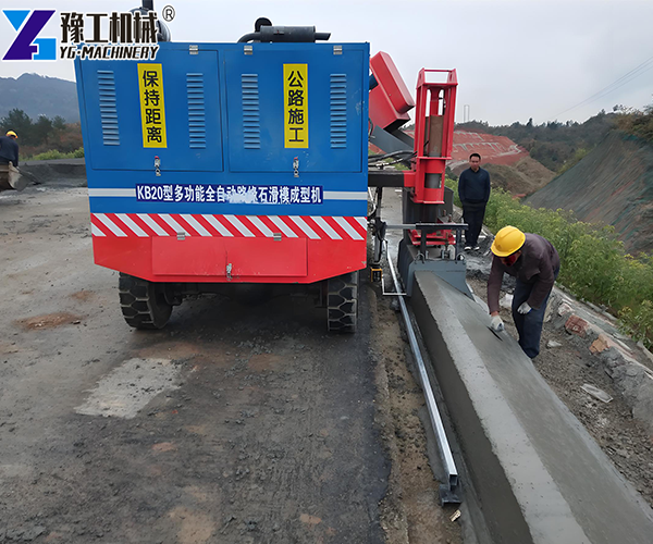 KB20 Concrete Kerbing Machine
