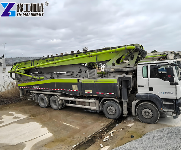 Mobile Concrete Pump Truck