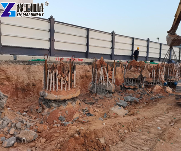 Pile Breaker Machine Working