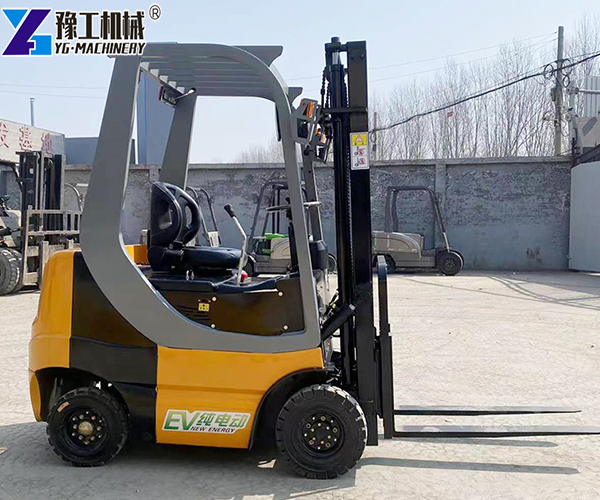 Small Electric Forklift