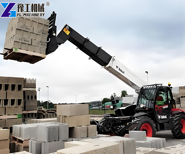 Telescopic Forklift Working