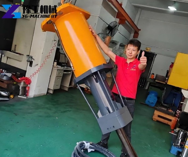 Heavy hydraulic rock splitting machine