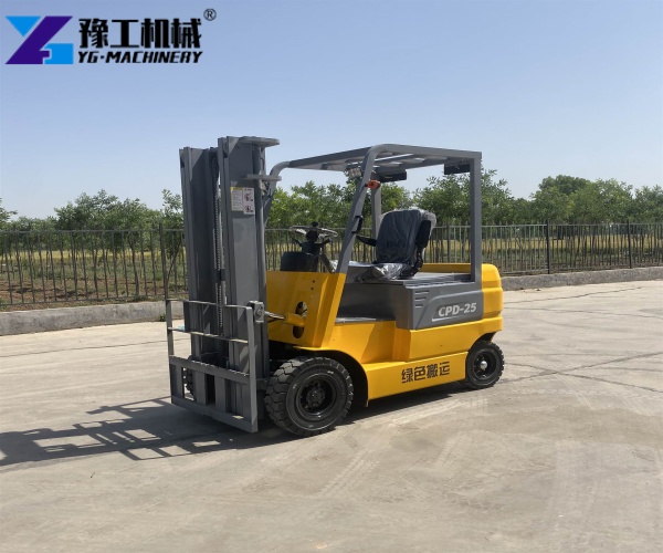 Small Electric Forklift