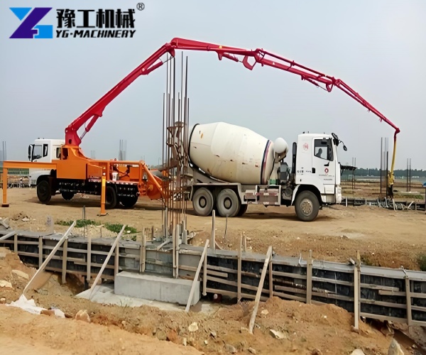 Truck mounted boom concrete pump