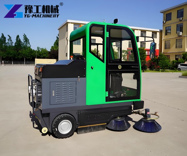 ride-on sweeper for parking lot cleaning