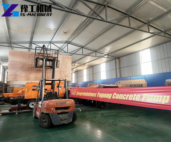 small concrete pump delivery