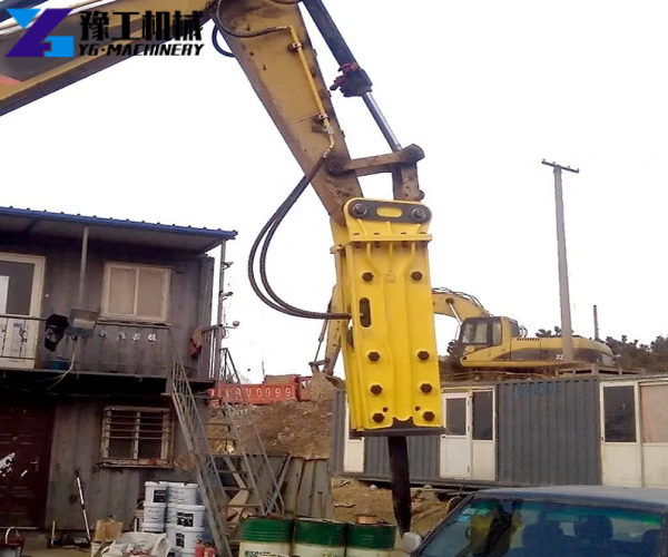 hydraulic breaker attachment application